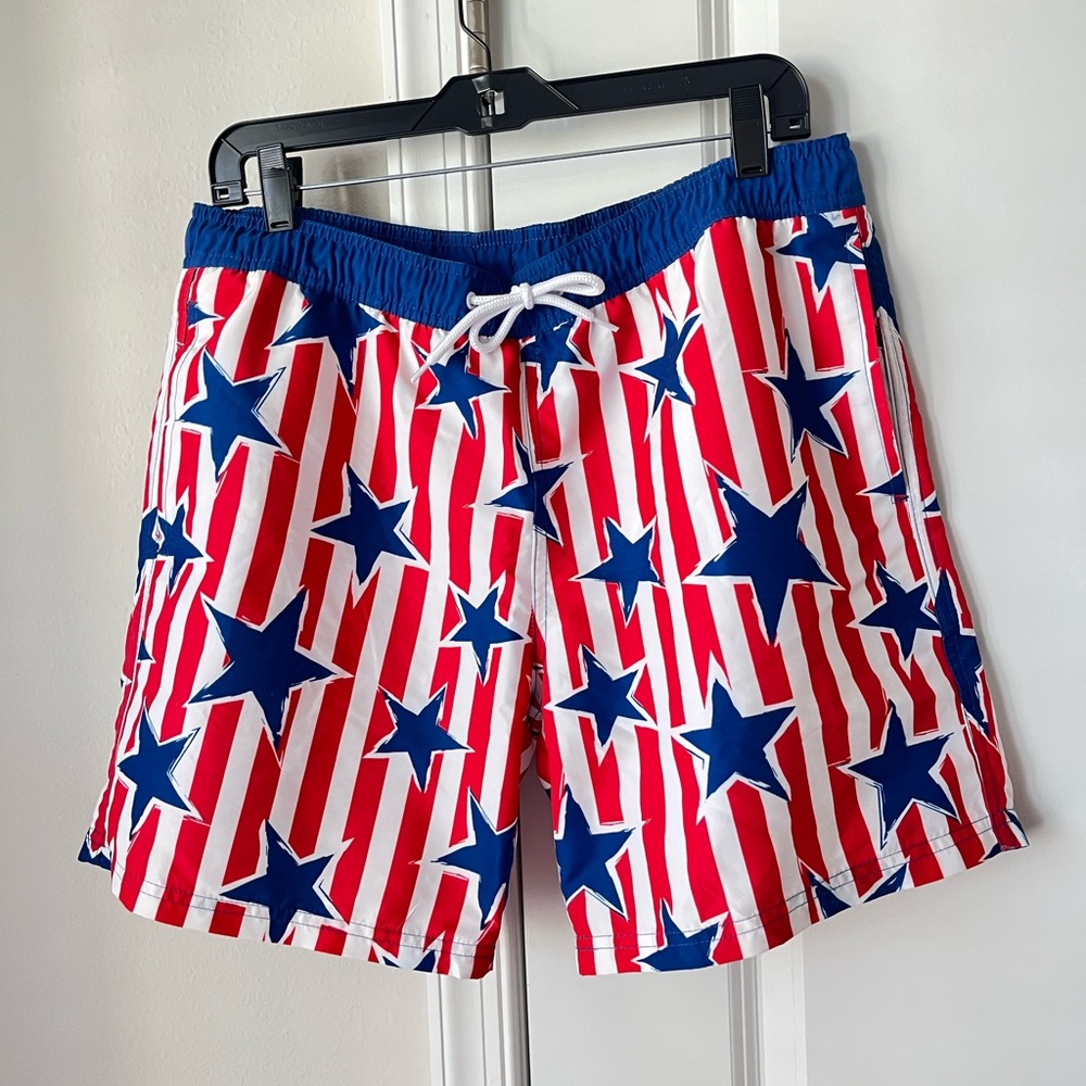 Mad Engine Mens Stars Stripes American Flag Swim Trunks Shorts Medium vacation